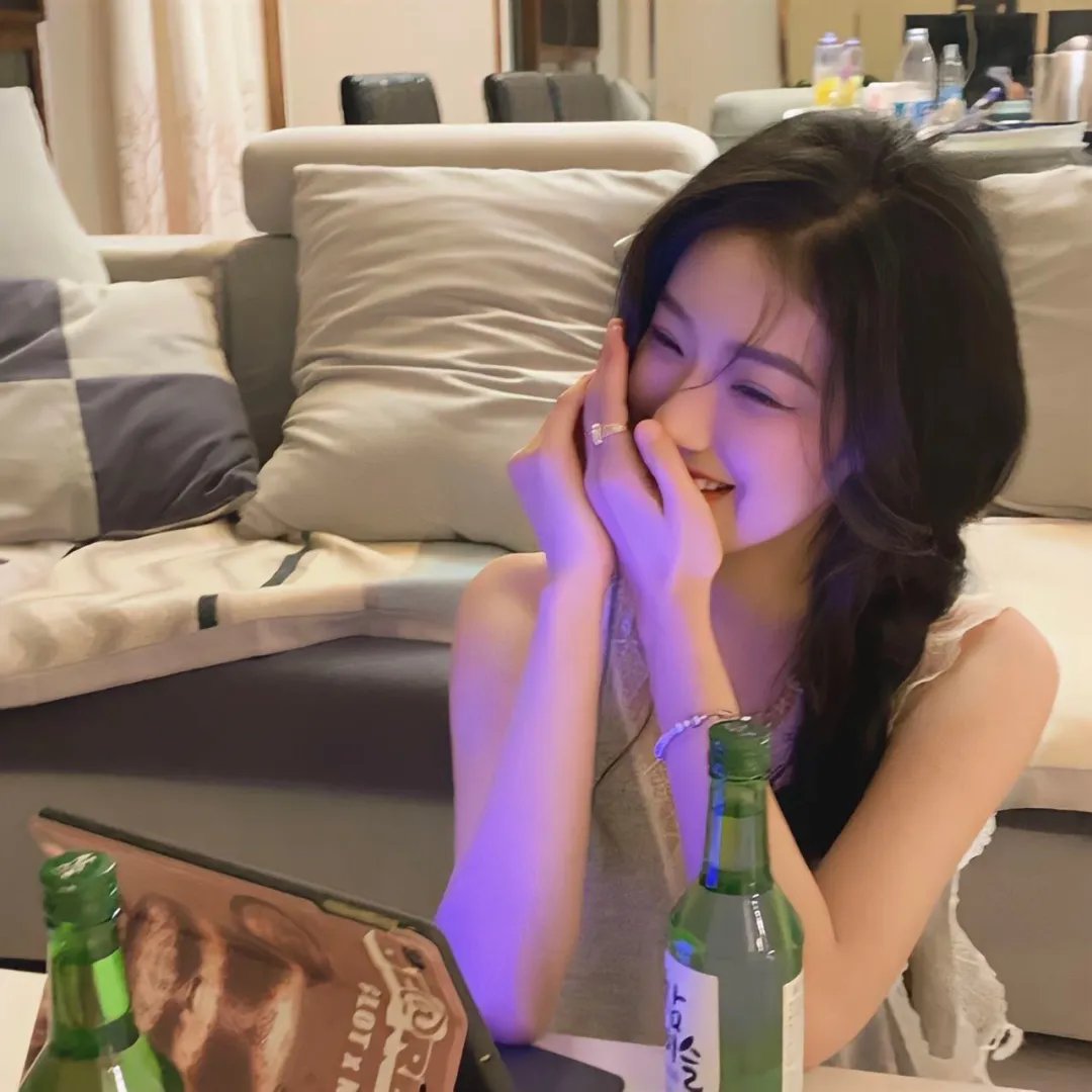 头部网红被曝片场意外受伤，凌晨化妆间画面流出